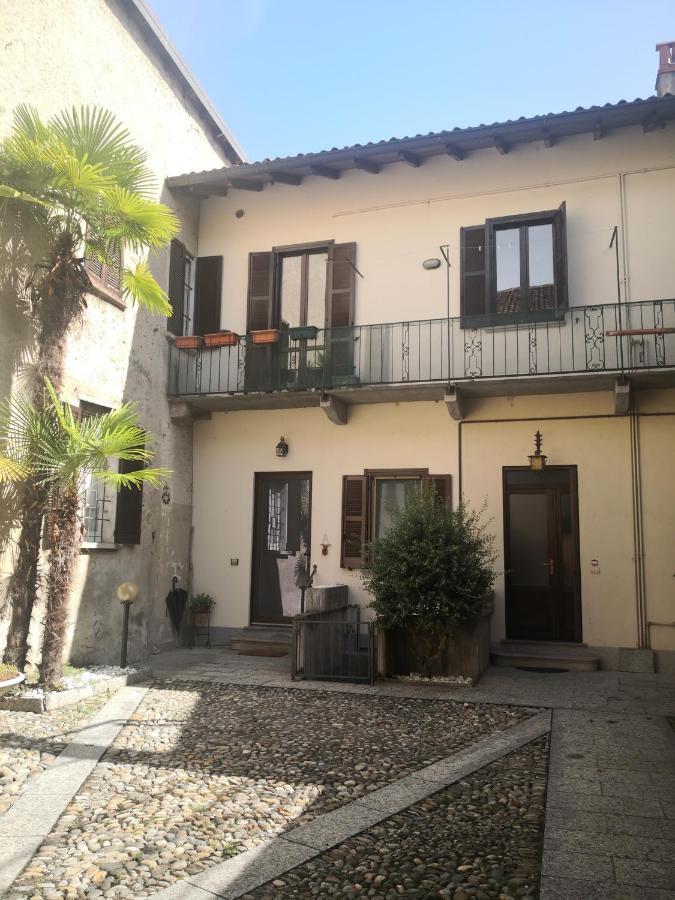 Villa Residenza Esse Angera Exterior foto